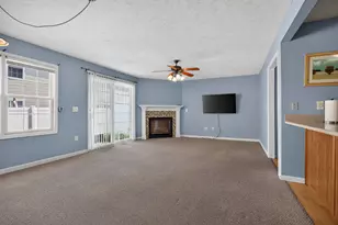 1104 Ekstam Dr, Bloomington, IL 61704 - Photo 9