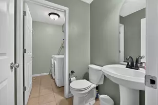 1104 Ekstam Dr, Bloomington, IL 61704 - Photo 3