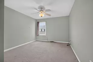 1104 Ekstam Dr, Bloomington, IL 61704 - Photo 19