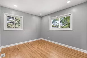 501 Lafayette Ln, Hoffman Estates, IL 60169 - Photo 19