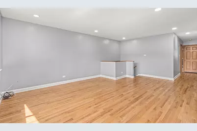 501 Lafayette Lane, Hoffman Estates, IL 60169 - Photo 7