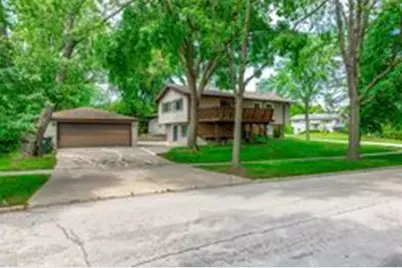 501 Lafayette Lane, Hoffman Estates, IL 60169 - Photo 3