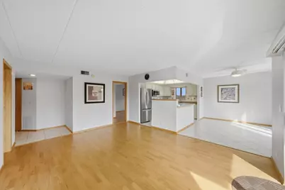 545 S River Road #505, Des Plaines, IL 60016 - Photo 3