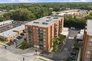 545 S River Rd, Des Plaines, IL 60016 - Photo 33