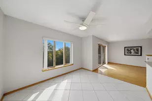 545 S River Rd, Des Plaines, IL 60016 - Photo 9