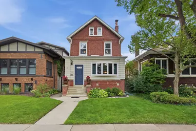 2624 W Wilson Avenue, Chicago, IL 60625 - Photo 1