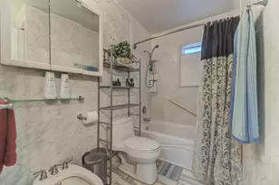 258 Cunningham Ln, Bloomingdale, IL 60108 - Photo 13