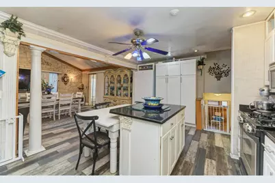 258 Cunningham Lane, Bloomingdale, IL 60108 - Photo 7