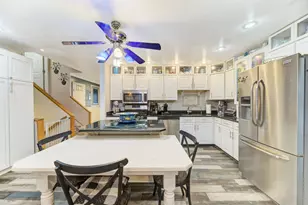 258 Cunningham Ln, Bloomingdale, IL 60108 - Photo 5
