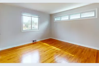 5221 Greenwood Street, Skokie, IL 60077 - Photo 9