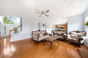 663 Huntington Blvd, West Dundee, IL 60118 - Photo 5