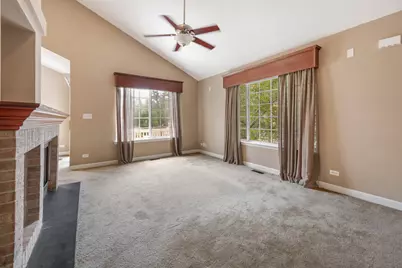 919 Pheasant Trail, Saint Charles, IL 60174 - Photo 3