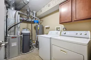 919 Pheasant Trail, Saint Charles, IL 60174 - Photo 25