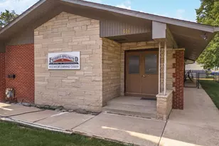 420 W Bennett St, Pontiac, IL 61764 - Photo 5
