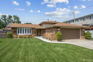 7288 W 83rd St, Bridgeview, IL 60455 - Photo 1