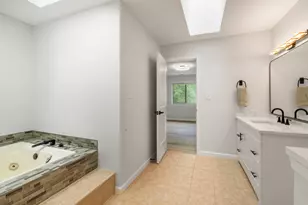 1824 Portsmouth Dr, Lisle, IL 60532 - Photo 15