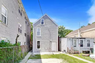 1821 S Fairfield Ave, Chicago, IL 60608 - Photo 25