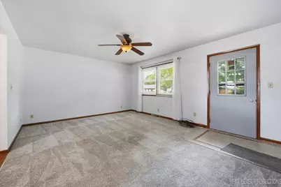 3268 D Hutchison Avenue, Joliet, IL 60431 - Photo 7