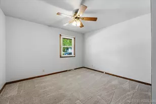 3268 D Hutchison Ave, Joliet, IL 60431 - Photo 17