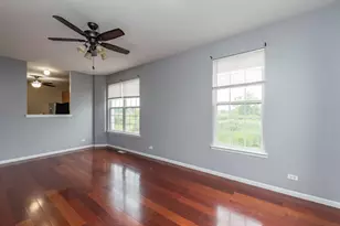 1927 Freedom Ct, Zion, IL 60099 - Photo 5