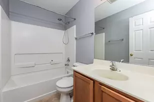 1927 Freedom Ct, Zion, IL 60099 - Photo 17