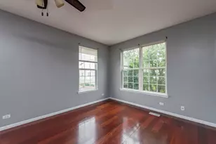 1927 Freedom Ct, Zion, IL 60099 - Photo 7