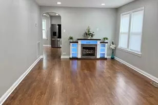 7119 N Merrimac Ave, Chicago, IL 60646 - Photo 5