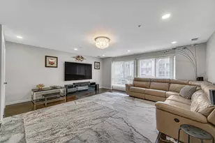 673 E Fountainview Dr, Mundelein, IL 60060 - Photo 3