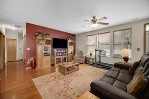 1580 Millbrook Dr, Algonquin, IL 60102 - Photo 5