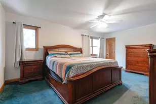 214 Millard Ave, Fox River Grove, IL 60021 - Photo 17