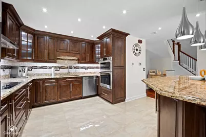 2605 Oxford Court, Darien, IL 60561 - Photo 13