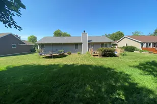 501 Hawkins Dr, Winnebago, IL 61088 - Photo 19