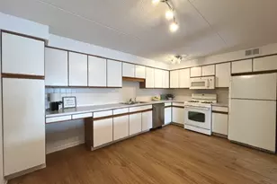 6540 W Irving Park Rd, Chicago, IL 60634 - Photo 7