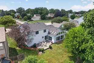 817 Montana Dr, Cary, IL 60013 - Photo 3