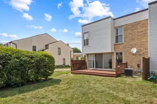 369 Cedartree Ct, Hoffman Estates, IL 60169 - Photo 21
