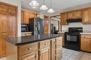 302 Ceilo View St, Colfax, IL 61728 - Photo 13