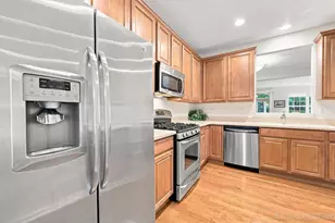 2853 Cascade Falls Cir, Elgin, IL 60124 - Photo 9