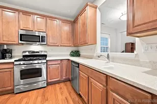 2853 Cascade Falls Cir, Elgin, IL 60124 - Photo 5