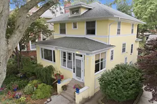1527 W Juneway Terrace, Chicago, IL 60626 - Photo 1