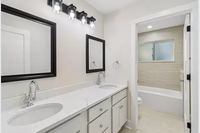 1081 Northwestern Avenue, Gurnee, IL 60031 - Photo 17