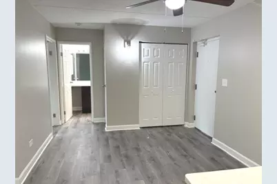 230 Springhill Drive #103, Roselle, IL 60172 - Photo 3