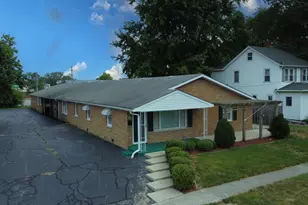304 E Cherry St, Watseka, IL 60970 - Photo 3