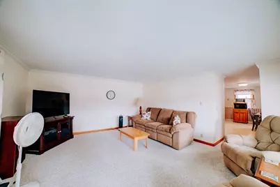 304 E Cherry Street #1, Watseka, IL 60970 - Photo 5