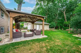 1226 Grant Dr, Carpentersville, IL 60110 - Photo 31