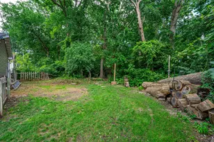 1226 Grant Dr, Carpentersville, IL 60110 - Photo 33
