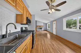 1226 Grant Dr, Carpentersville, IL 60110 - Photo 11