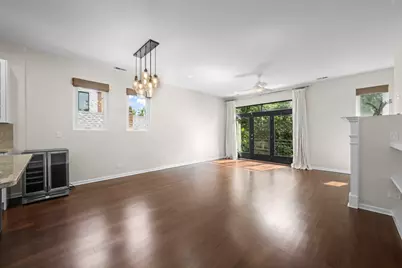 876 N Hermitage Avenue #3, Chicago, IL 60622 - Photo 5