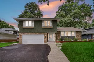 17742 Larkspur Ln, Homewood, IL 60430 - Photo 1