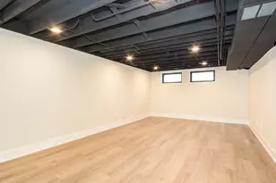 7111 N Mason Ave, Chicago, IL 60646 - Photo 31