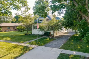 416 S Walnut St, Wenona, IL 61377 - Photo 35